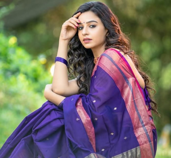 Divya Ganesh photo 14