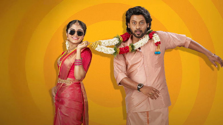 Aan Paavam Pollathathu photo 1