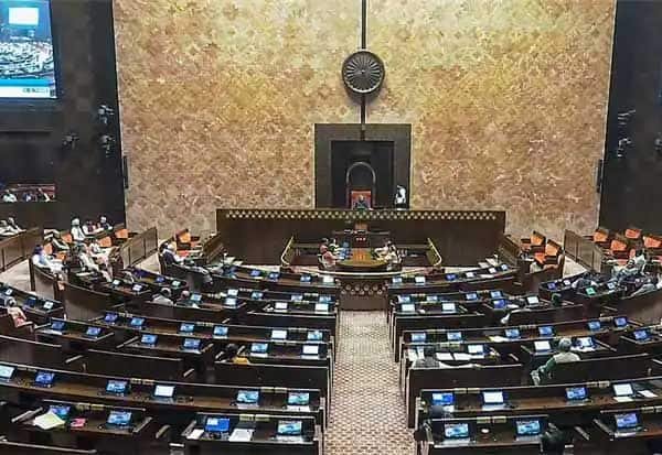 ஏ.டி.ஆர்.: ராஜ்யசபா எம்.பி.க்களில் 32% மீது குற்ற வழக்குகள்; சொத்து விவரங்களும் வெளியீடு