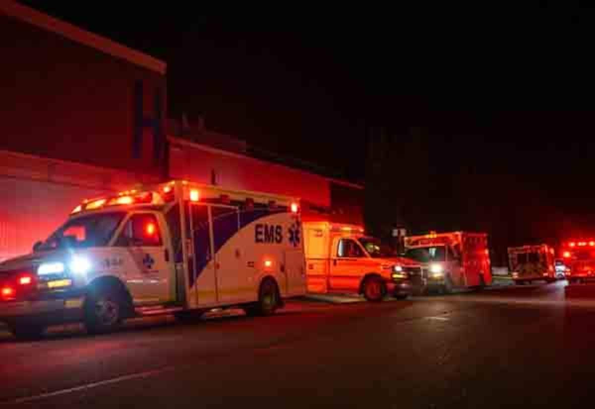 Deadly fire at Alberta military base; casualties reported