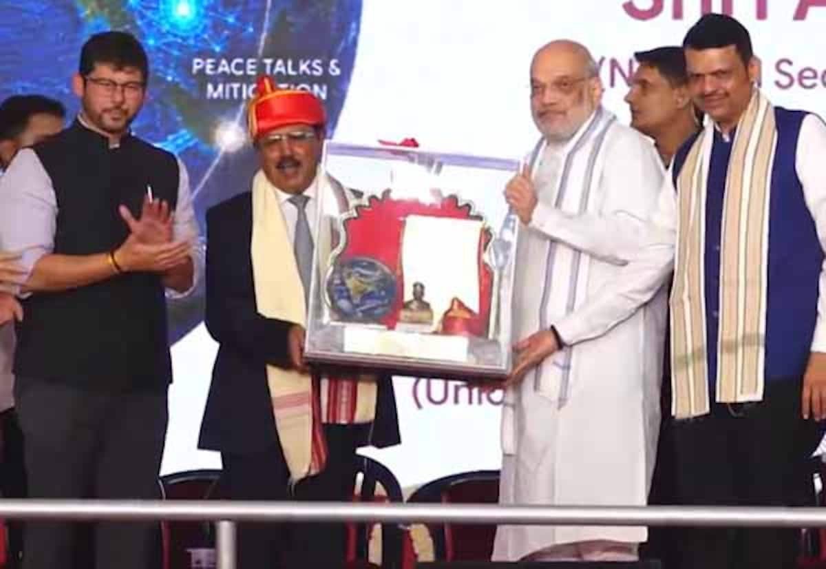 அஜித் தோவலுக்கு லோகமான்ய திலக் தேசிய விருது; அமித் ஷா வழங்கினார்
