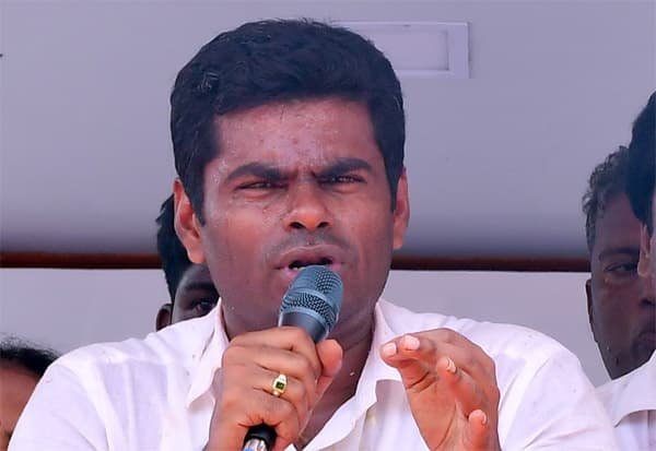 9ம் வகுப்பில் 3வது மொழி கட்டாயம்: சி.பி.எஸ்.இ. அறிவிப்பை திரும்ப பெற அண்ணாமலை வலியுறுத்தல்