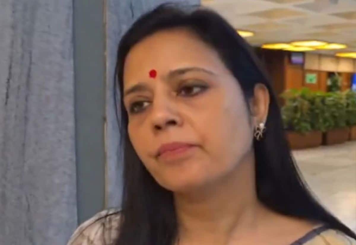 வெறுப்பு பேச்சு வழக்கு: எம்.பி. மஹூவா மொய்த்ராவுக்கு கைது வாரண்ட்