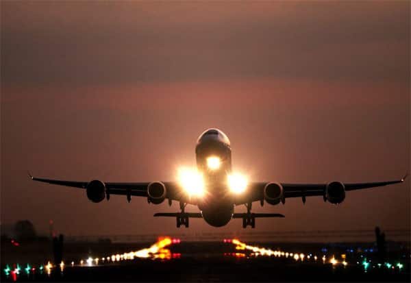 ஆசியாவில் விமான போக்குவரத்து குழப்பம்; 1,400 தாமதம், 67 ரத்து