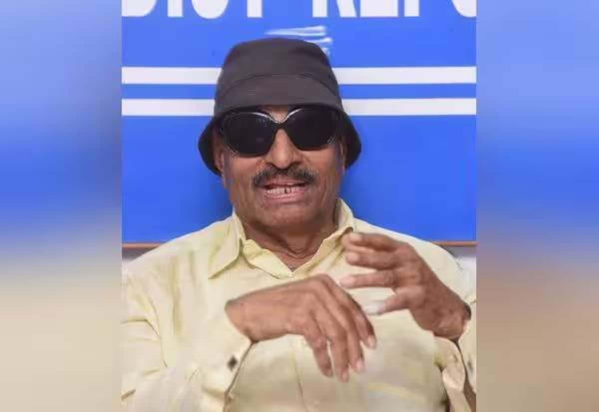 Vattal Nagaraj warns TN vehicles not to enter Karnataka amid protest