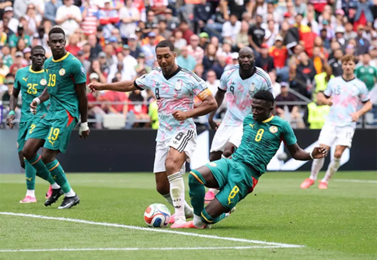 Belgium stun Senegal 3-2 in late World Cup thriller