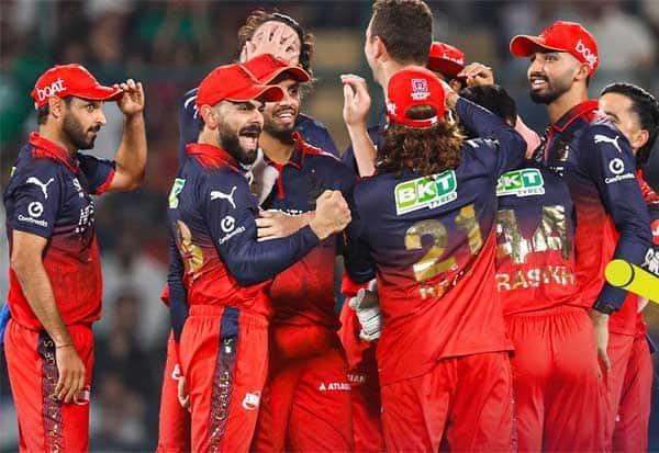 Bengaluru crush Delhi by 9 wickets in Premier League match