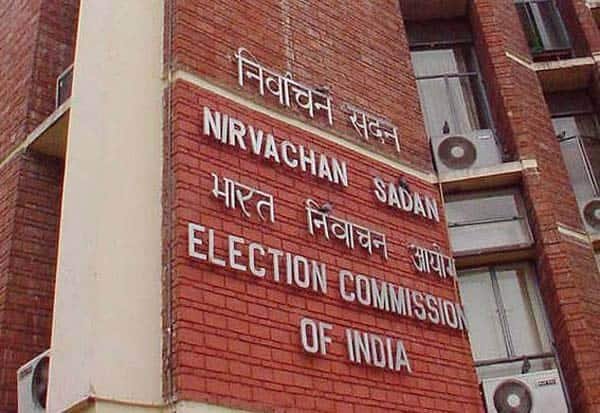 வாக்காளர் அடையாளத்தில் ஆட்சேபனை என்றால் ‘சேலஞ்ச்’ ஓட்டுக்கு ரூ.2 கட்டணம்: தேர்தல் கமிஷன்