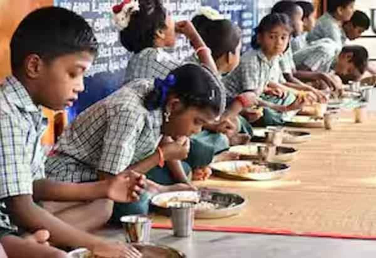 Chicken biryani in school meals? Minister says CM Vijay to review