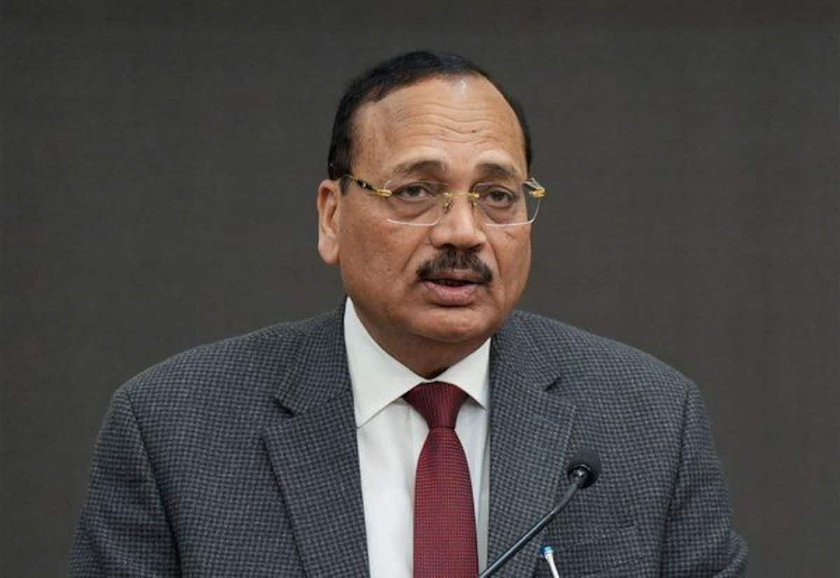 CJI slams Bar Council over NALSAR graduates’ enrolment circular