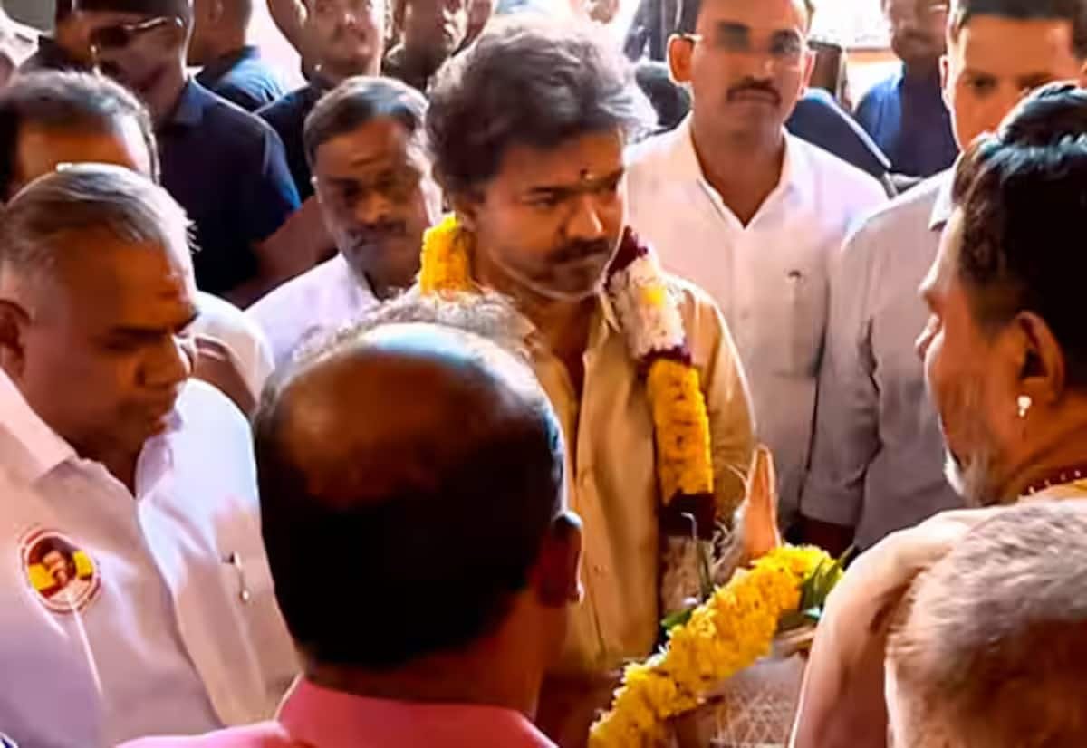 CM Vijay offers prayers at Meenakshi Temple in name of ‘Vijay and family’