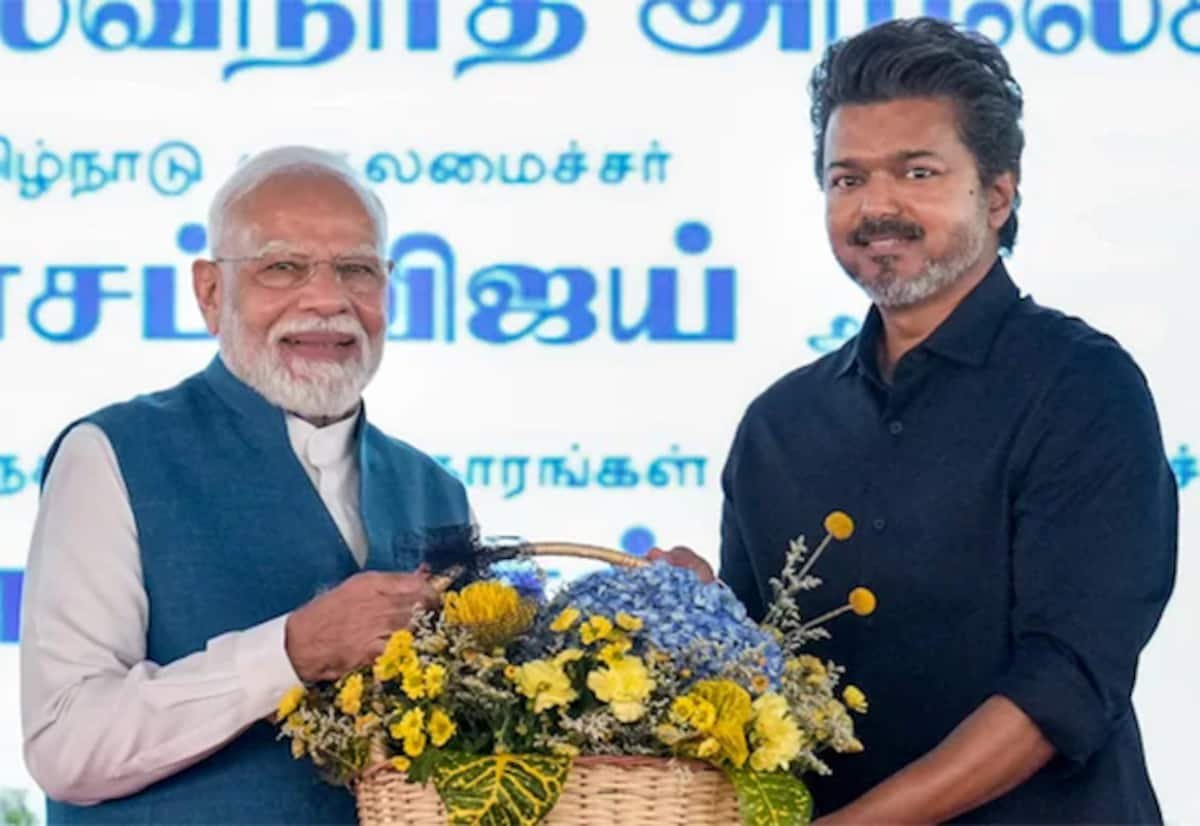 தமிழக திட்டங்களுக்கு விரைவில் ஒப்புதல்; கல்வி நிதி விடுவிக்க முதல்வர் விஜய் கோரிக்கை