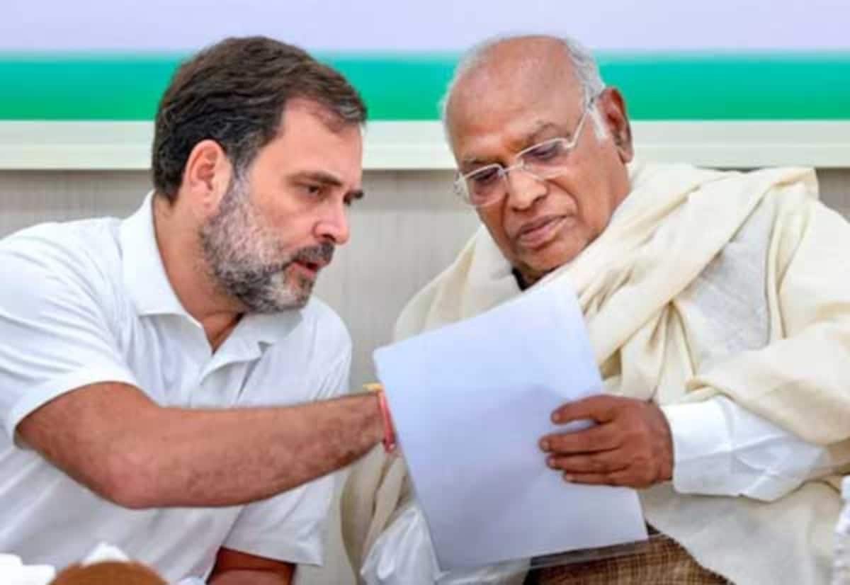 சொத்தைக் காரணம் கூறி செங்கோட்டை சுதந்திர தின விழாவை காங்கிரஸ் மீண்டும் புறக்கணிப்பு