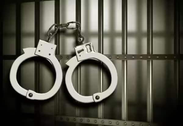 Delhi Police arrest 9 over terror-linked arms racket, seize 23 pistols