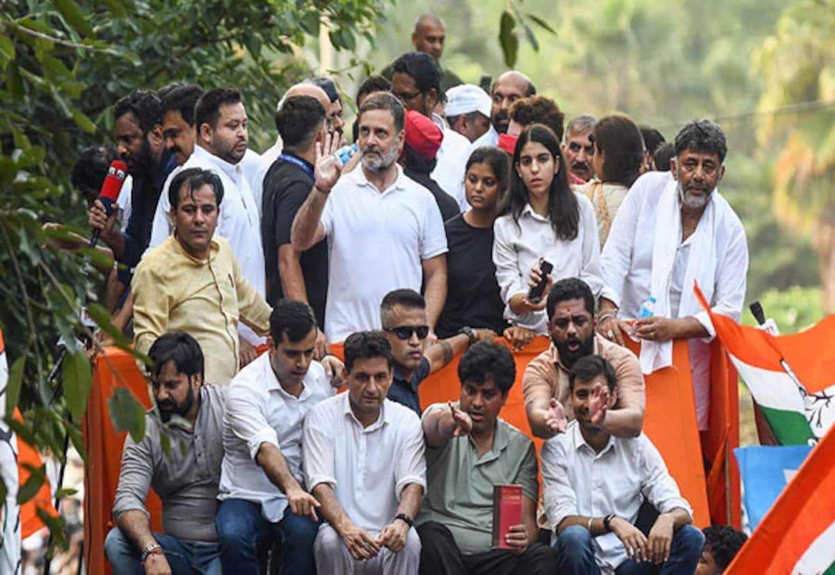 Delhi Police file FIRs over unauthorised INDI alliance march