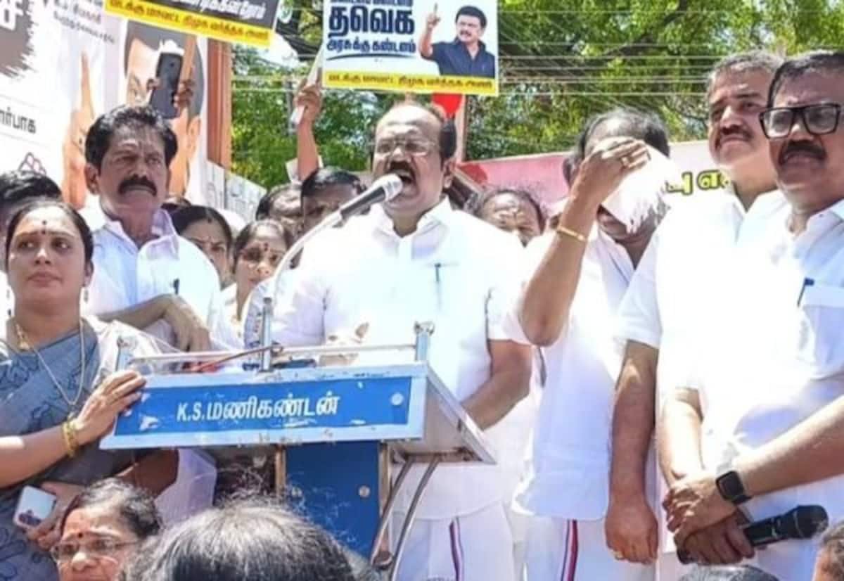 DMK protests in Sivakasi, alleges govt is stalling fireworks industry