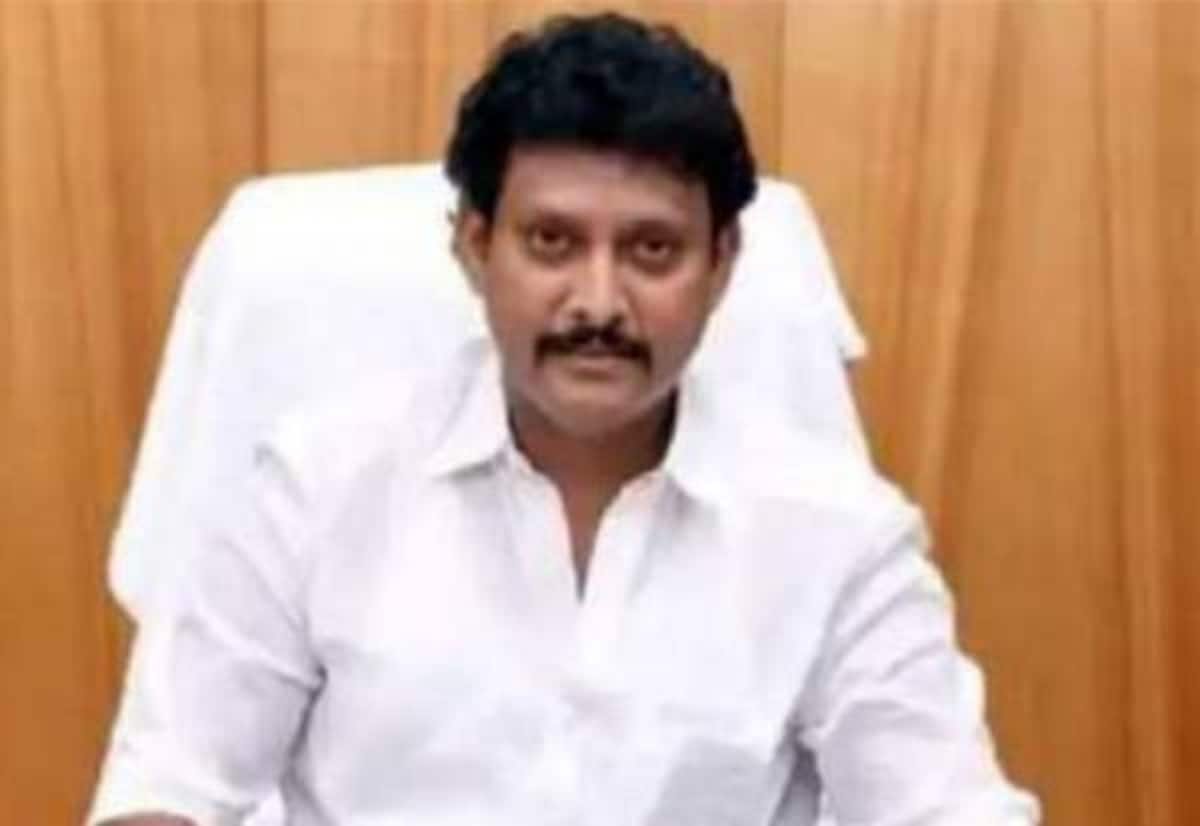 Manager Mahesh