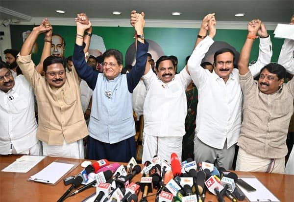 ‘5 தொகுதிக்காக அலையும்’ திமுக கூட்டணிக் கட்சிகள்: இபிஎஸ் கிண்டல்