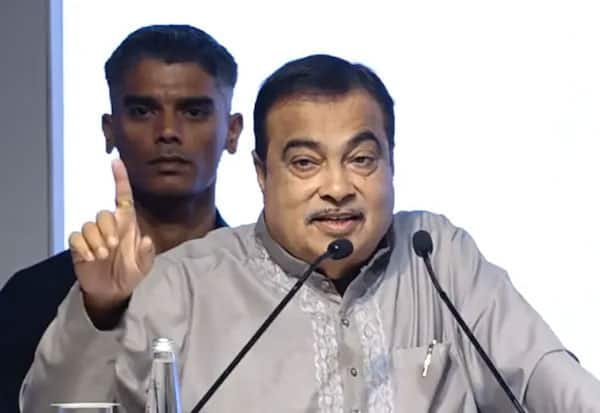 No future for petrol, diesel vehicles: Nitin Gadkari