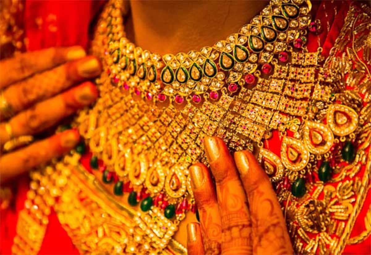 Centre weighs allowing gold deposits at jewellery stores under GMS