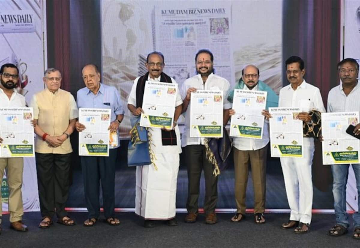 பொருளாதாரத்தைப் புரிய புத்தகம் மட்டும் போதாது; தெருவில் வாழ்க்கையைப் பார்க்க வேண்டும்: குருமூர்த்தி