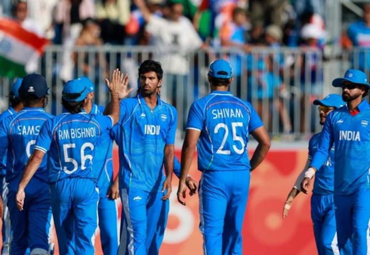 ஆசிய விளையாட்டு கிரிக்கெட்: பாகிஸ்தானை 19 ரன்களில் வீழ்த்தி இந்தியா தங்கம்