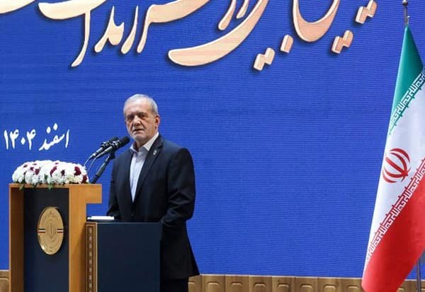 அழுத்தத்திற்கு அஞ்சிப் பேச்சுவார்த்தை நடத்த மாட்டோம்: ஈரான் அதிபர்