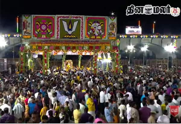 Kallazhagar’s Vaigai river ceremony live on Dinamalar YouTube
