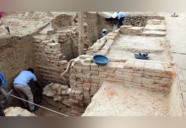 Sangam-era brick structure unearthed at Karivalamvantanallur dig