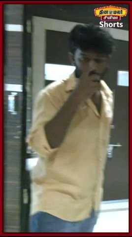 ‘ஜனநாயகன்’ படம் பார்க்க வந்த கீர்த்தி சுரேஷ், அனிருத், மமிதா பைஜு