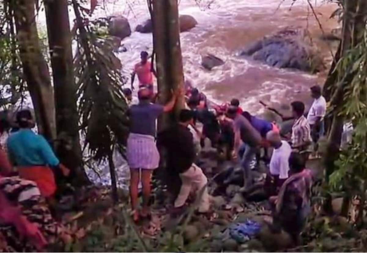 Kerala floods, landslides kill nine in a single day amid heavy rain