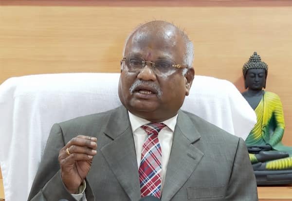 Retired judge urges youth to accept election wins and losses calmly