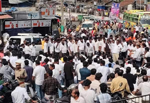 Tourist vehicle drivers’ protest brings Kodaikanal traffic to a halt