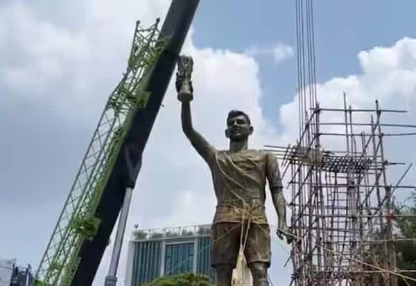70-foot Messi statue removed in Kolkata over safety concerns