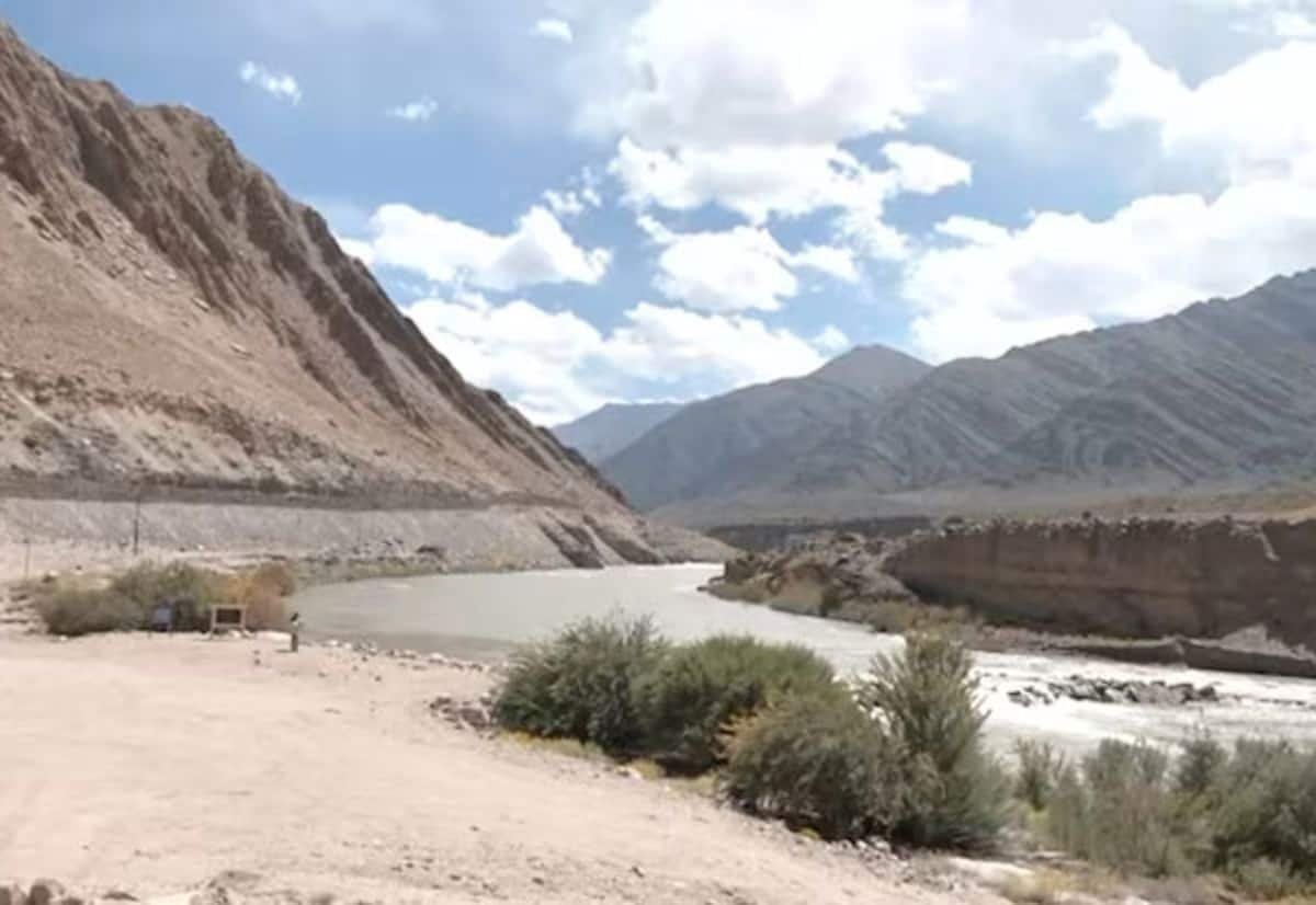 India builds 10-ft check dam in Ladakh amid Indus treaty suspension
