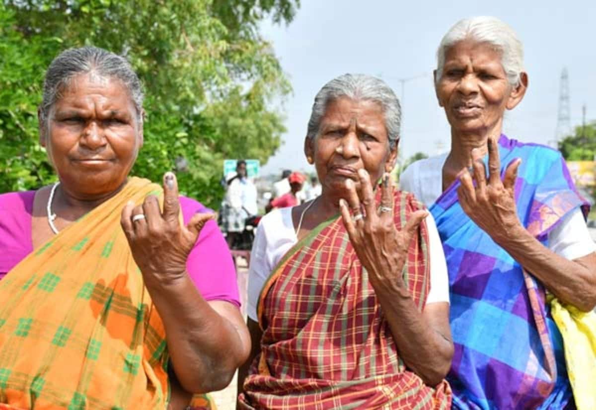 இடைத்தேர்தல்: 3 மணி நிலவரப்படி மதுராந்தகம் 70.31%, தாராபுரம் 68.08% வாக்குப்பதிவு