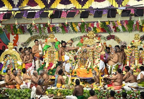 Madurai Meenakshi Thirukalyanam held in grand Chithirai festival