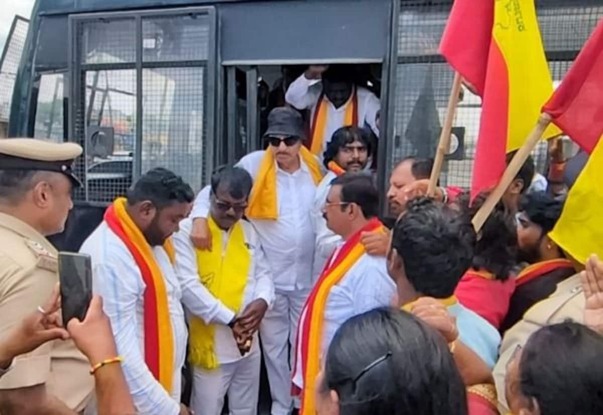 Vatal Nagaraj, 65 held after protest at Tamil Nadu border over Mekedatu