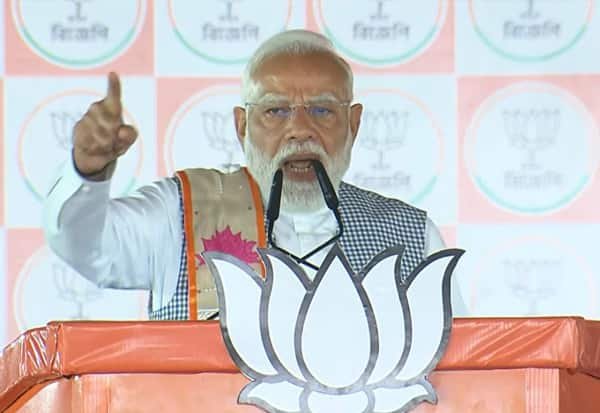 People are my family, says Modi at West Bengal campaign finale