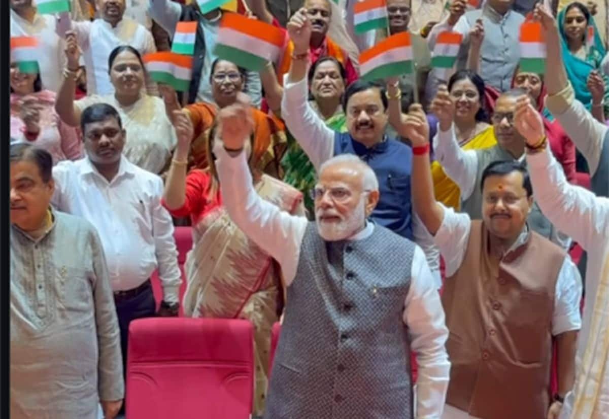 PM Modi urges citizens to hoist national flag at every home on Aug 15