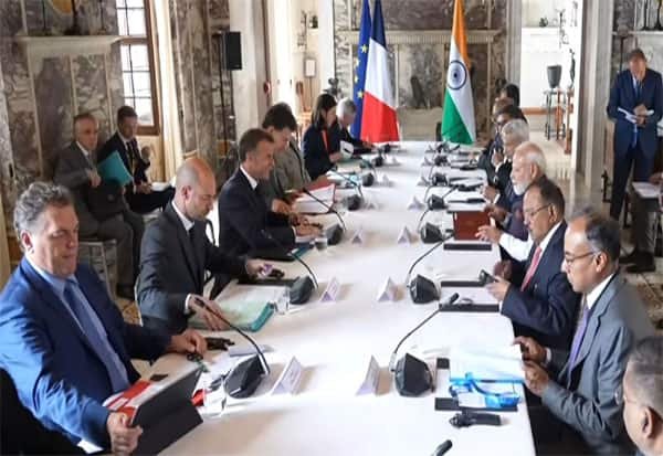 PM Modi meets French President Macron in Nice for key talks