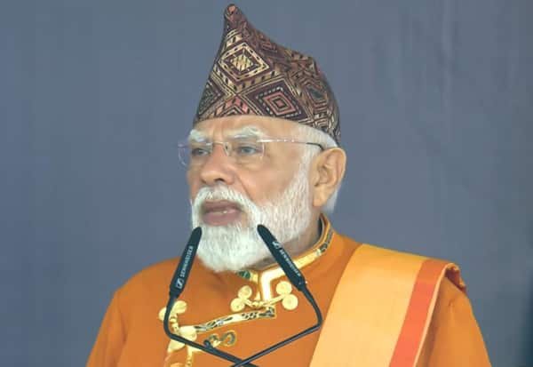 சிக்கிமில் ரூ.4,000 கோடி திட்டங்கள் தொடக்கம்; வடகிழக்கு வளர்ச்சிக்கு உறுதி: மோடி