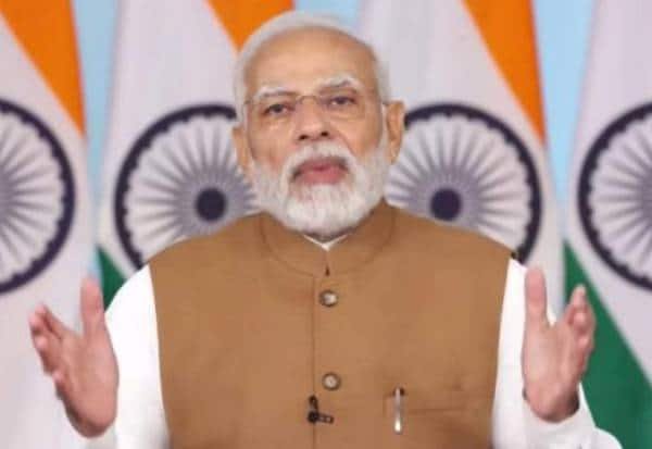 Modi urges unity amid West Asia war, warns against fuel rumours