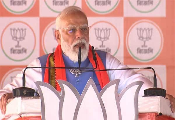 People ready for change in West Bengal, says PM Modi at rally