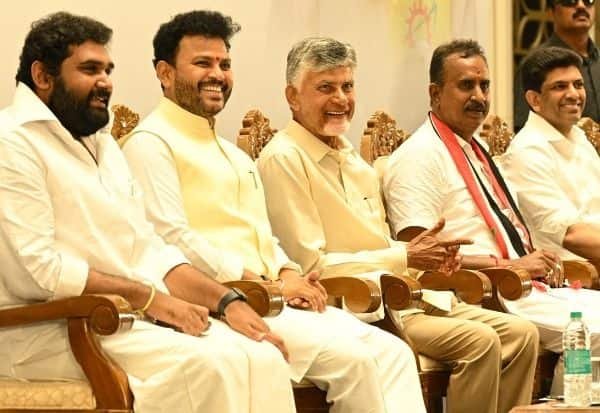 Naidu in Coimbatore: ‘DMK must lose; Tamil Nadu must win’