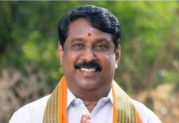 BJP’s Nainar Nagenthran says regime change certain in Tamil Nadu