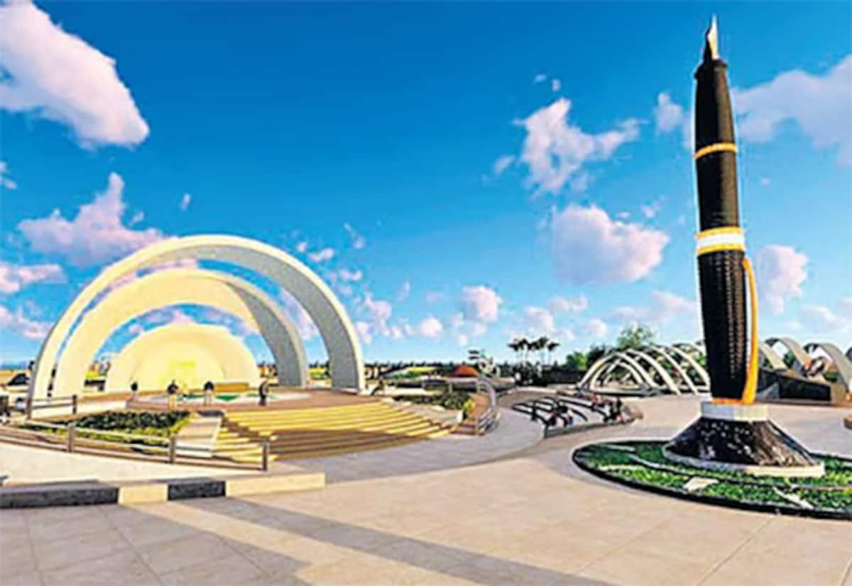 Green Tribunal asks TN if Karunanidhi pen memorial plan is dropped