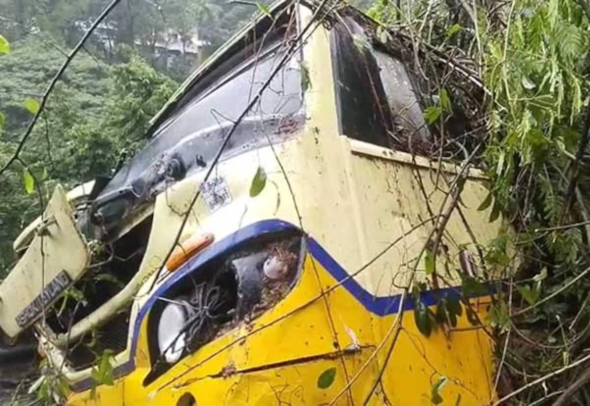 Nilgiris landslide buries state bus; driver killed, conductor rescued