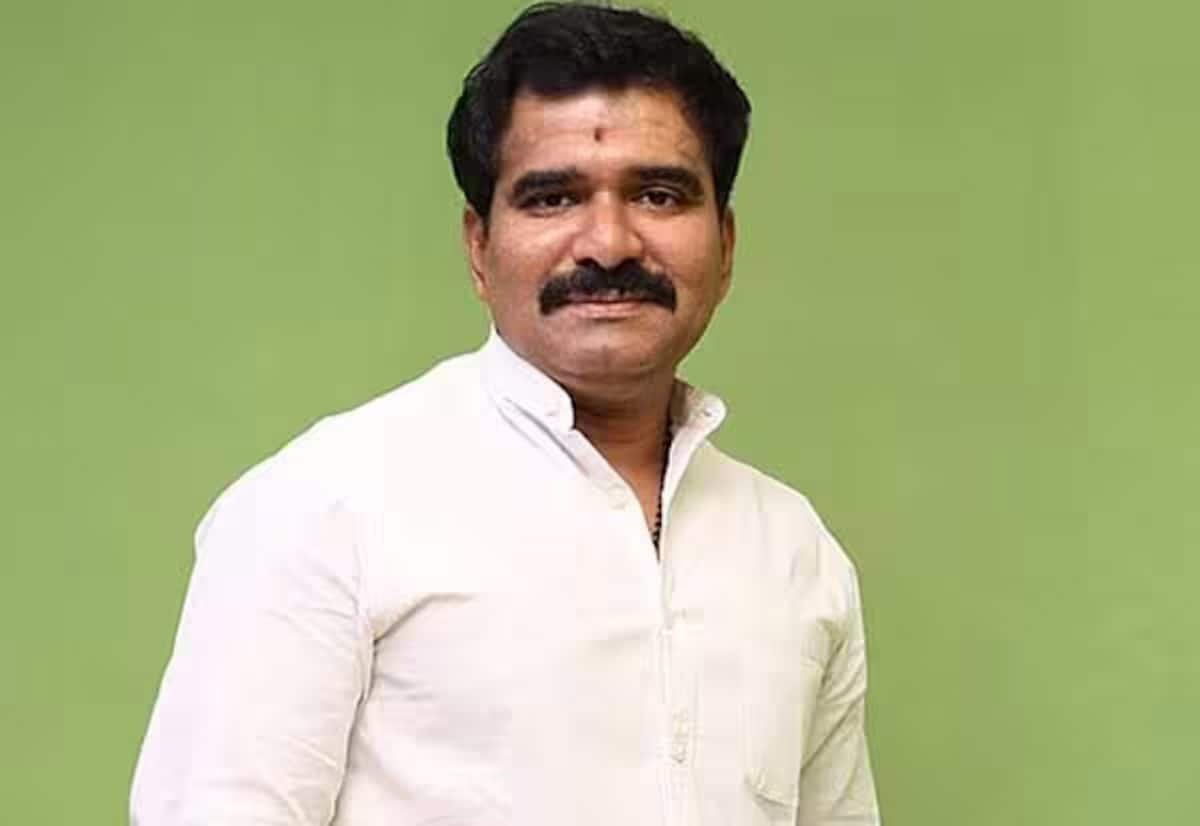 Minister Nirmal Kumar slams DMK, AIADMK over Tamil Nadu welfare