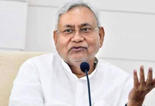 பீஹார் முதல்வர் பதவியை விட்டு விலகிய நிதிஷ்; ராஜ்யசபாவுக்கு மாற்றம்